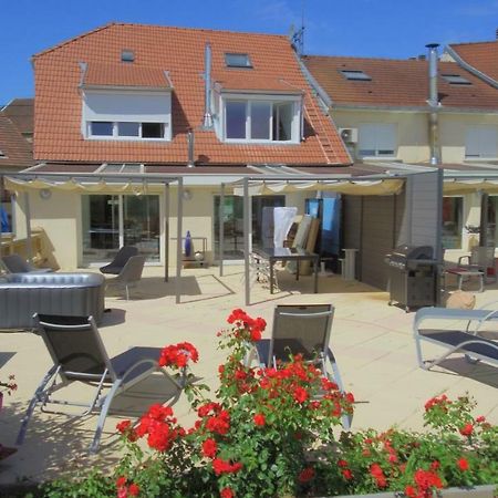 Appartement Au Pied De La Roche Extérieur photo