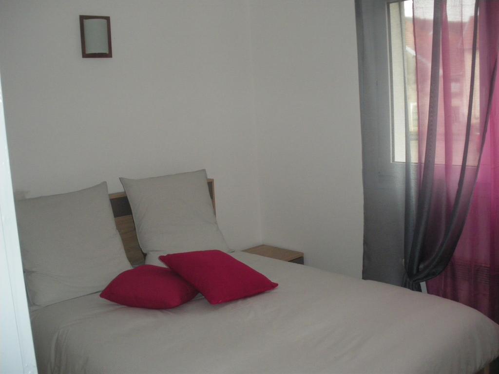 Appartement Au Pied De La Roche Extérieur photo