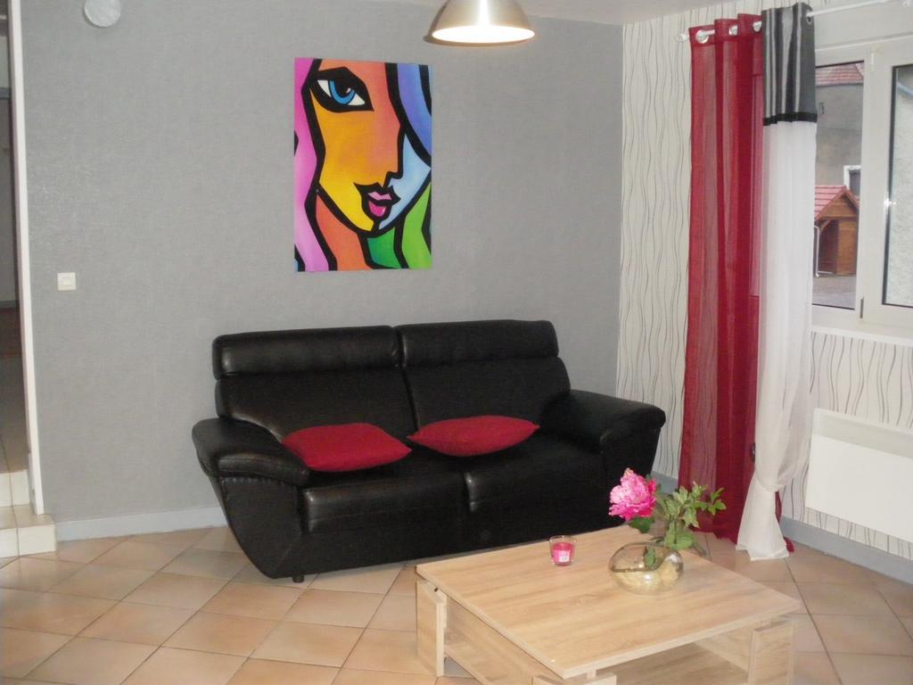 Appartement Au Pied De La Roche Extérieur photo