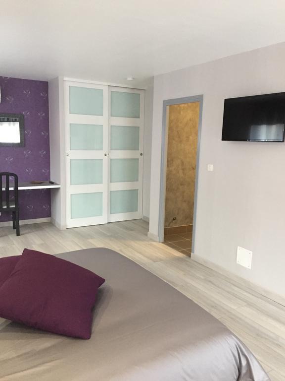 Appartement Au Pied De La Roche Extérieur photo