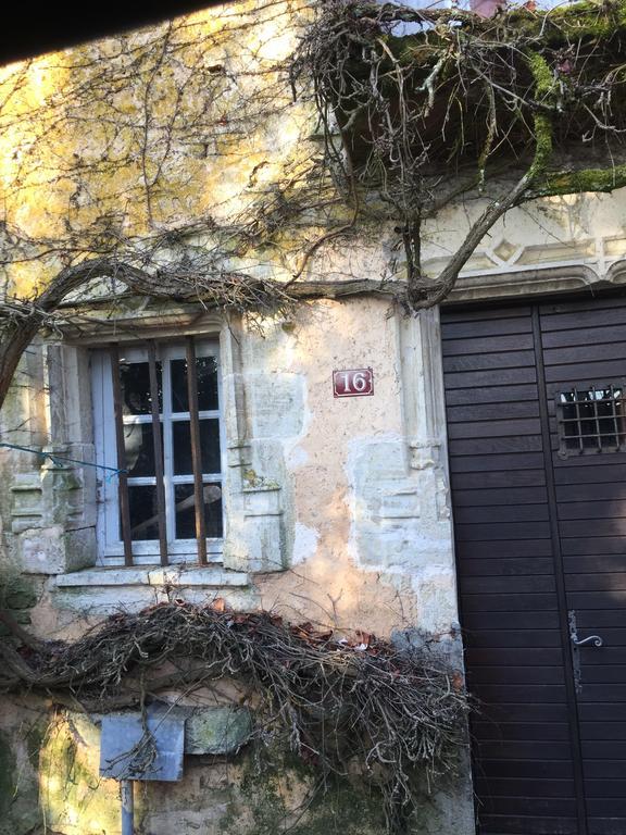 Appartement Au Pied De La Roche Extérieur photo