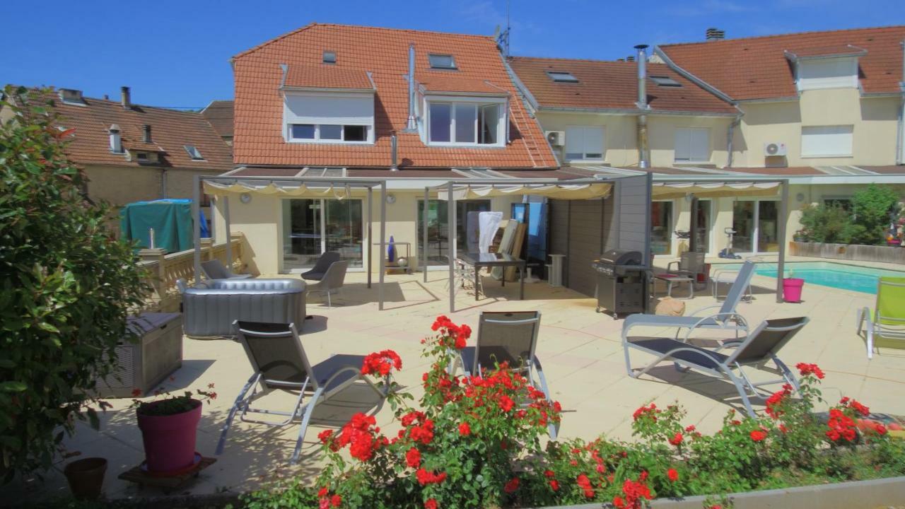 Appartement Au Pied De La Roche Extérieur photo