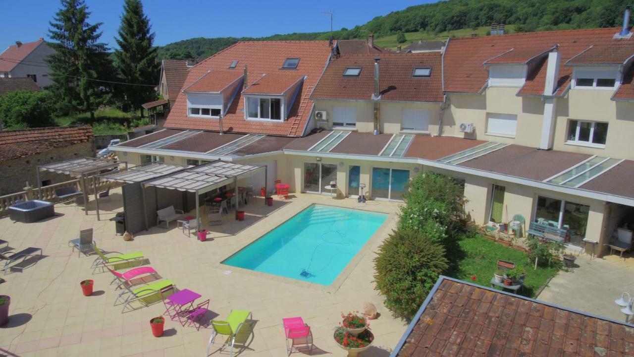 Appartement Au Pied De La Roche Extérieur photo