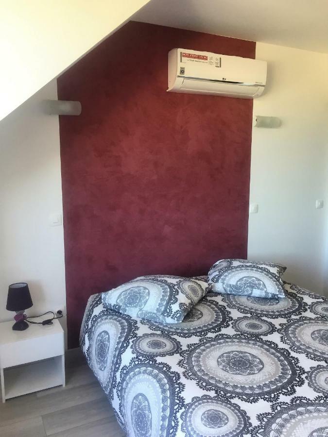 Appartement Au Pied De La Roche Extérieur photo