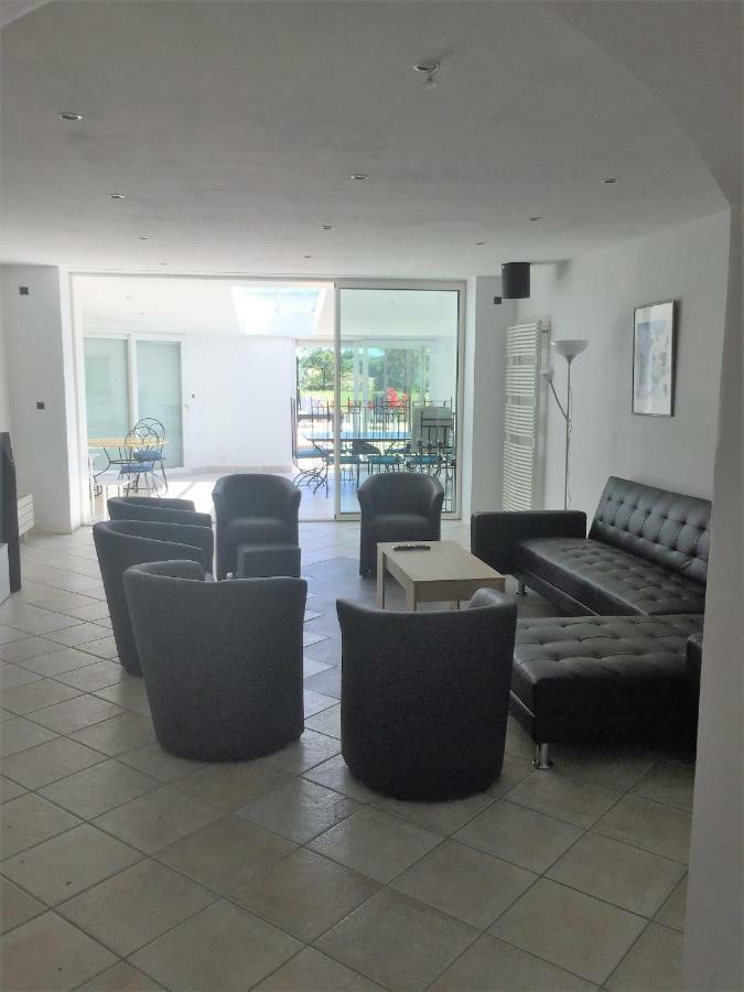 Appartement Au Pied De La Roche Extérieur photo