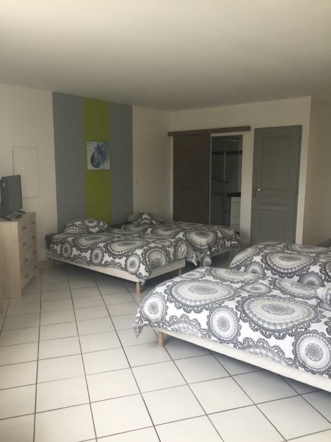 Appartement Au Pied De La Roche Extérieur photo