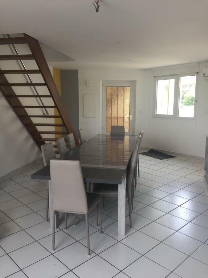 Appartement Au Pied De La Roche Extérieur photo