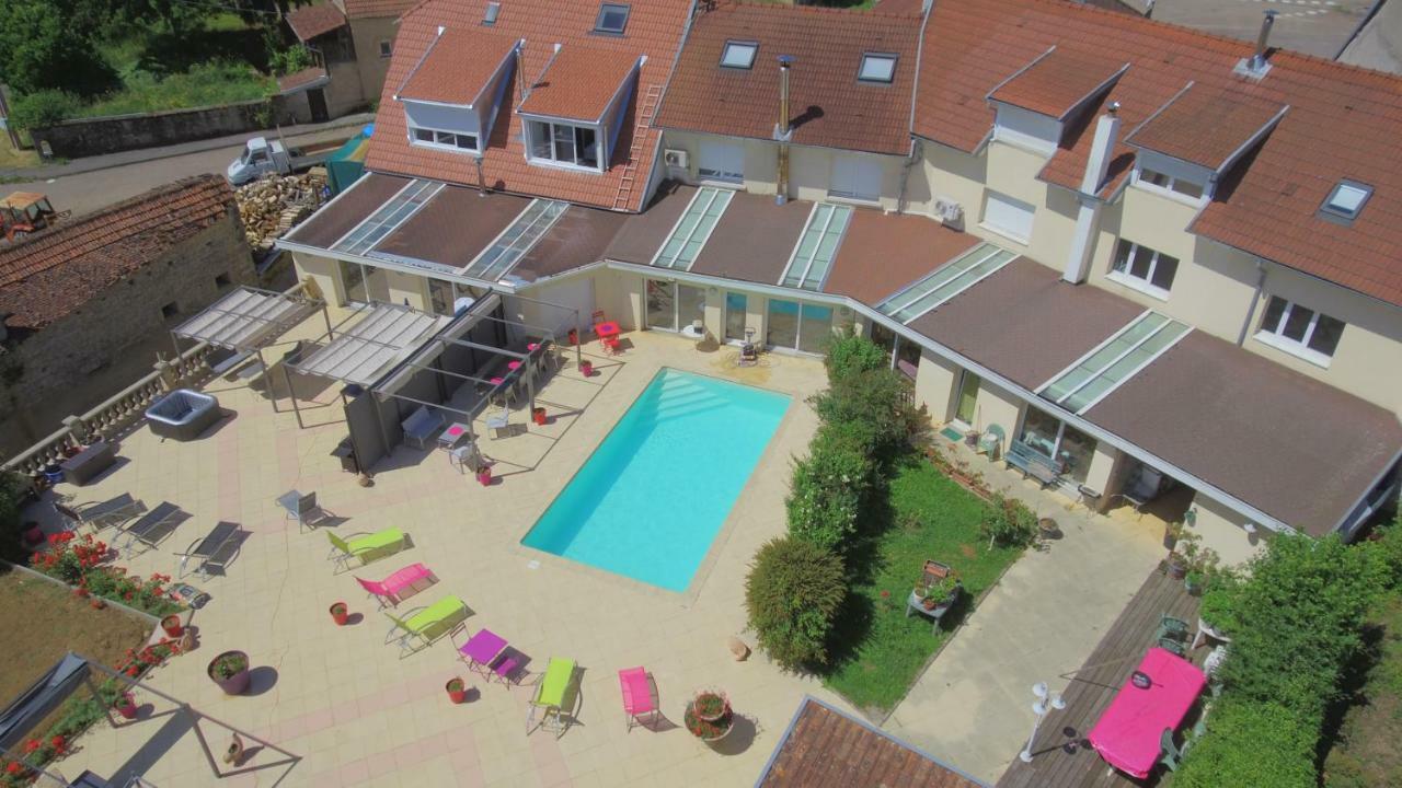 Appartement Au Pied De La Roche Extérieur photo